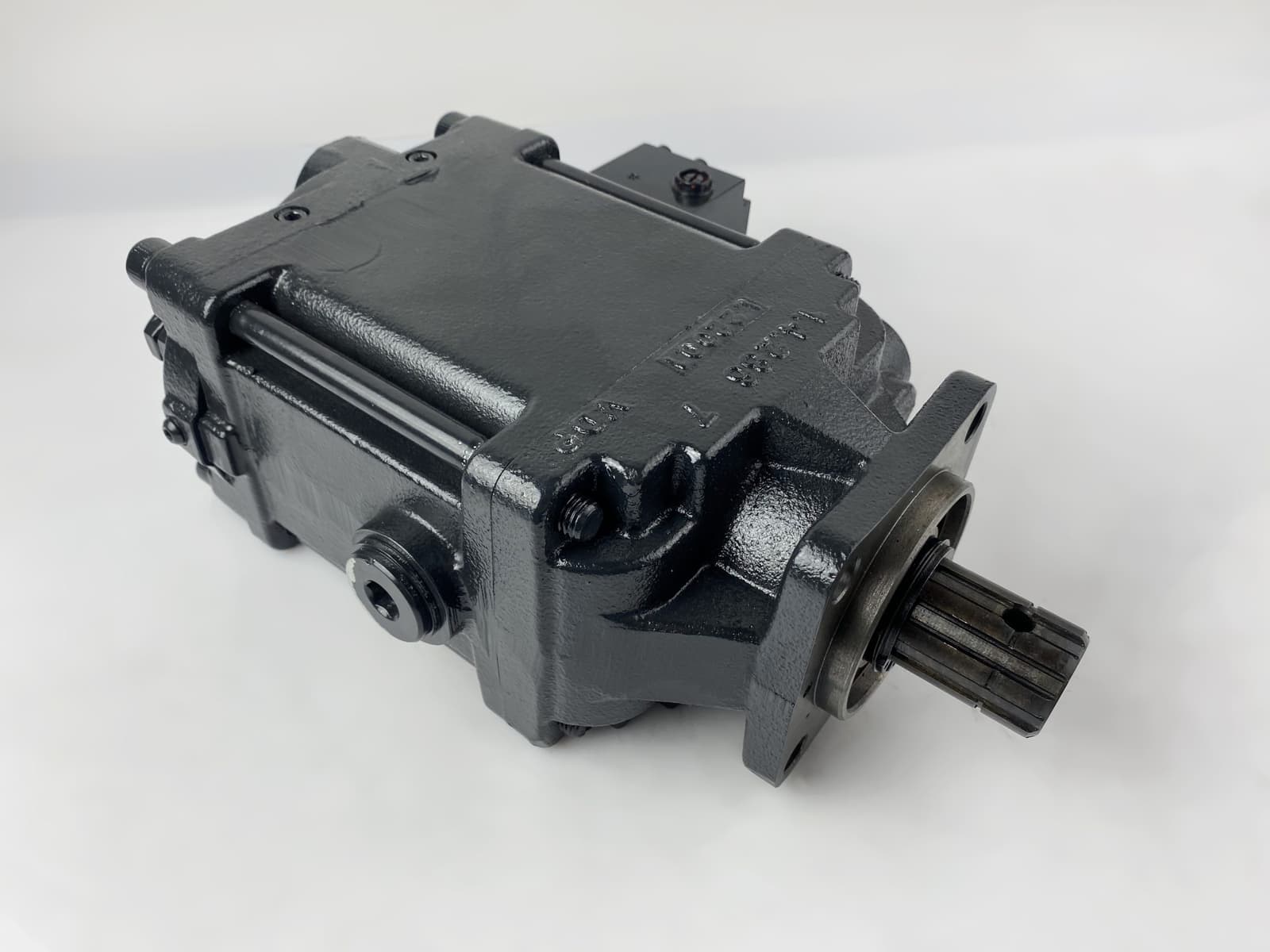 Насос аксиально-поршневой регулируемый PPV60 Правый ISO ADJUST OMFB 65011106LS2 | 375 bar, 500-2500 об/мин, патрубки раздельно