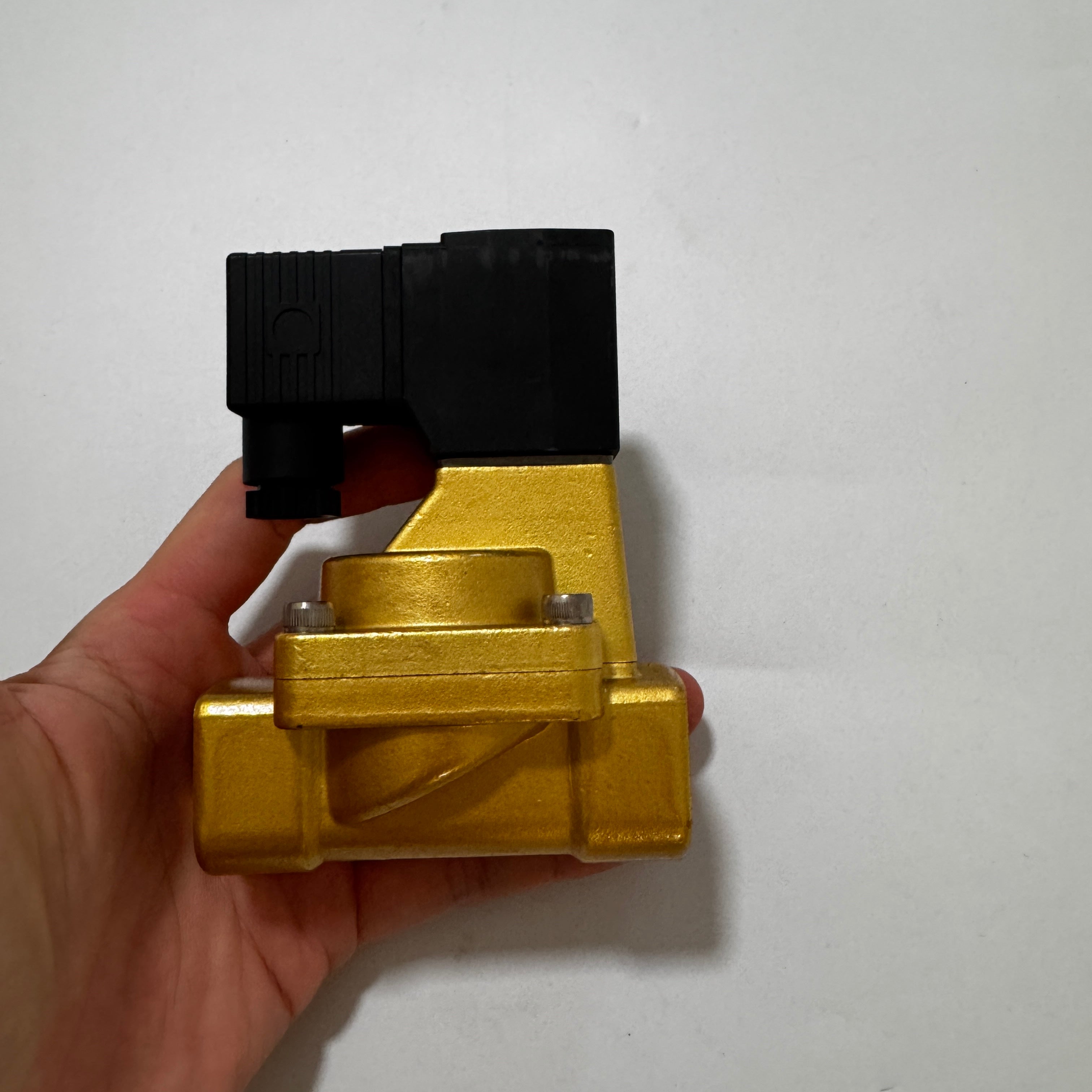 Электромагнитный клапан AirTAC 2W200-20