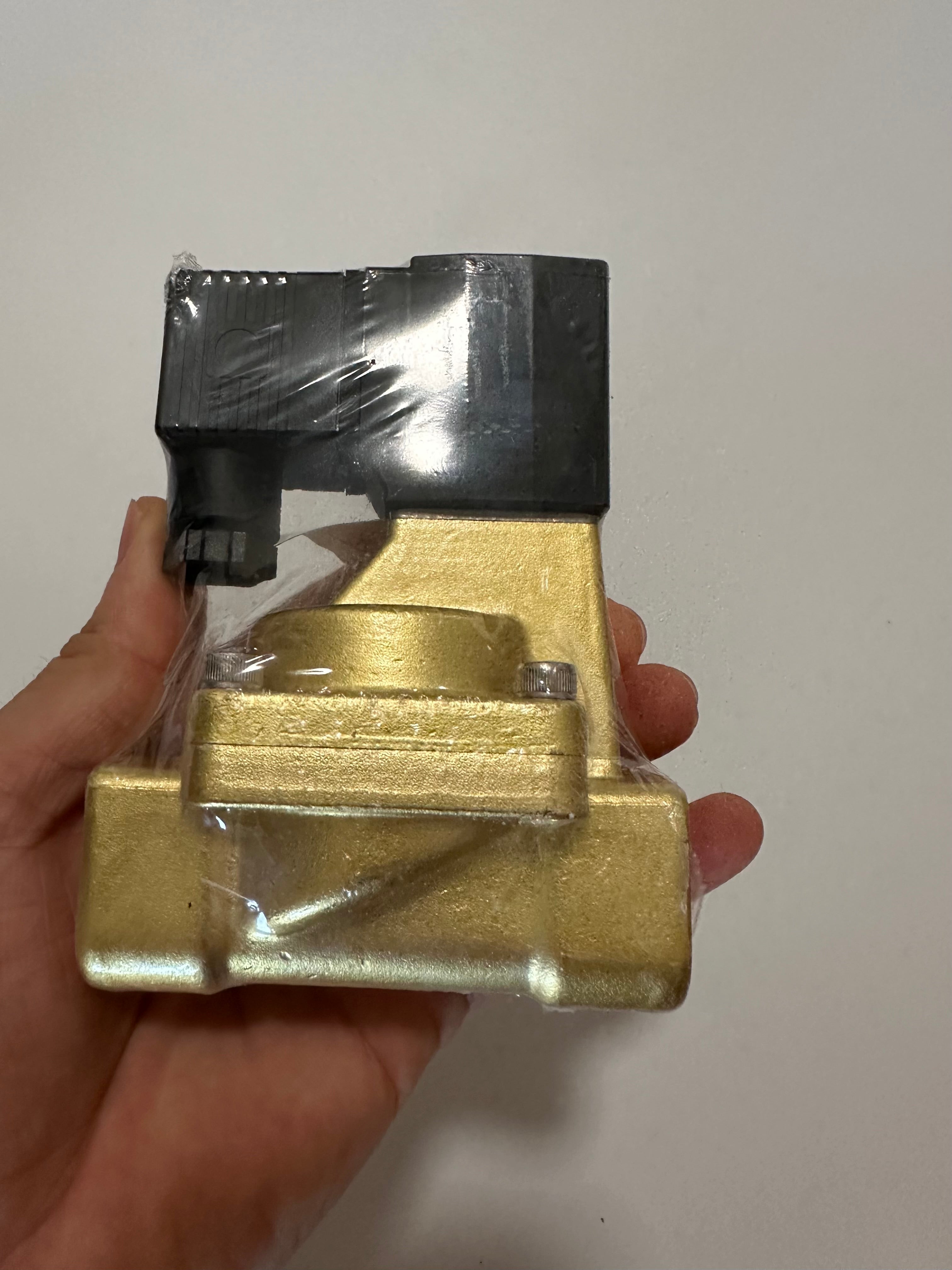 Электромагнитный клапан AirTAC 2W200-20
