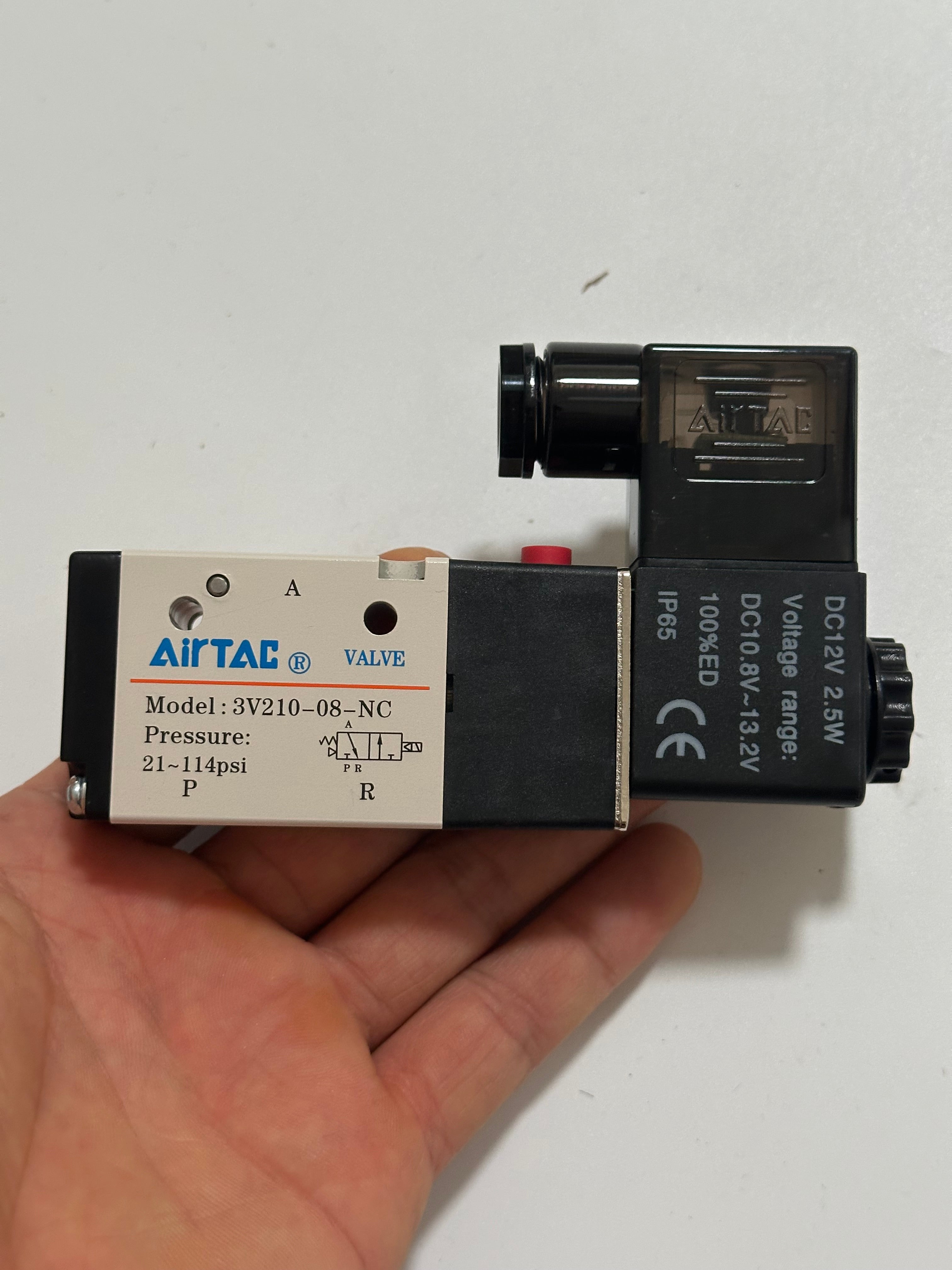 Электромагнитный клапан AirTAC 3V210-08-NC