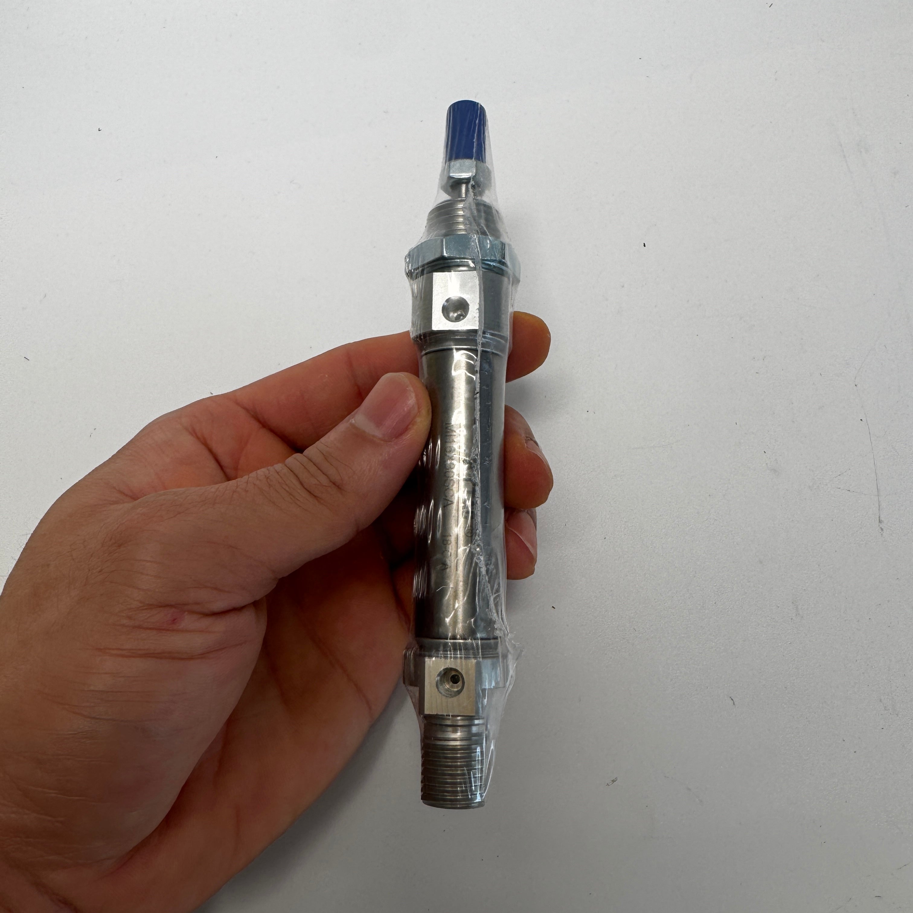 Круглый пневмоцилиндр AirTAC MI16X30SCA