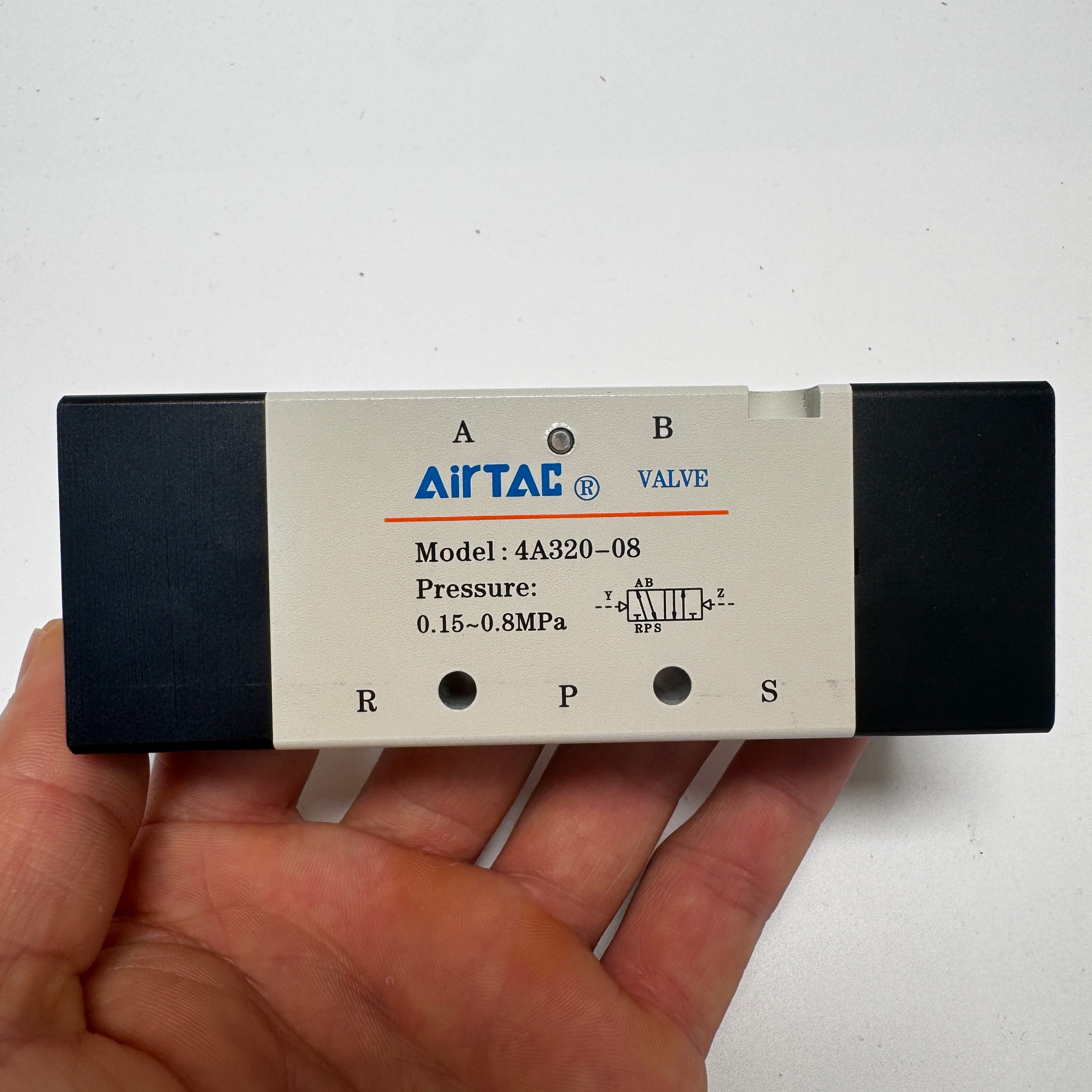 Пневмораспределитель AirTAC 4A320-08