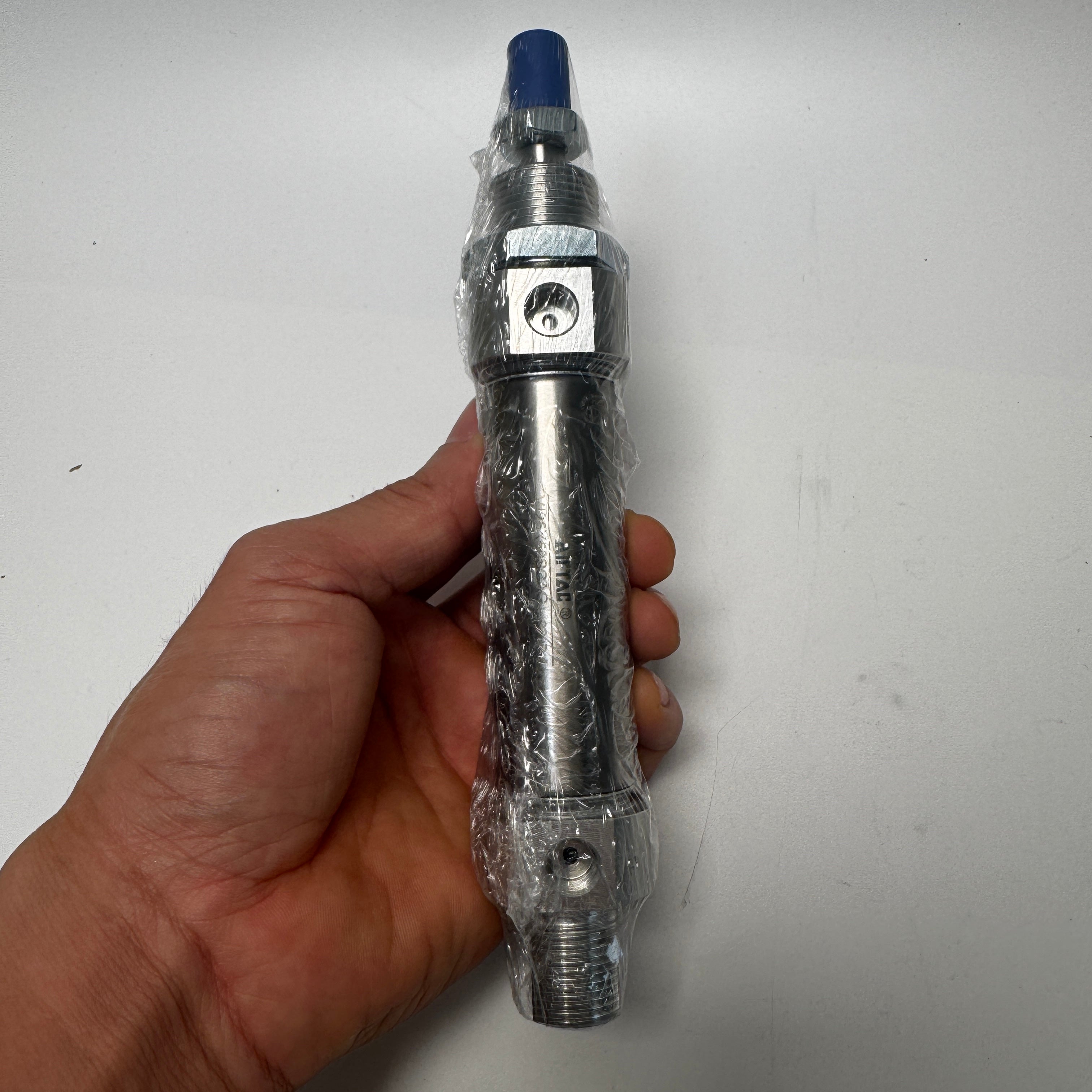 Круглый пневмоцилиндр AirTAC MI25X50SCAG