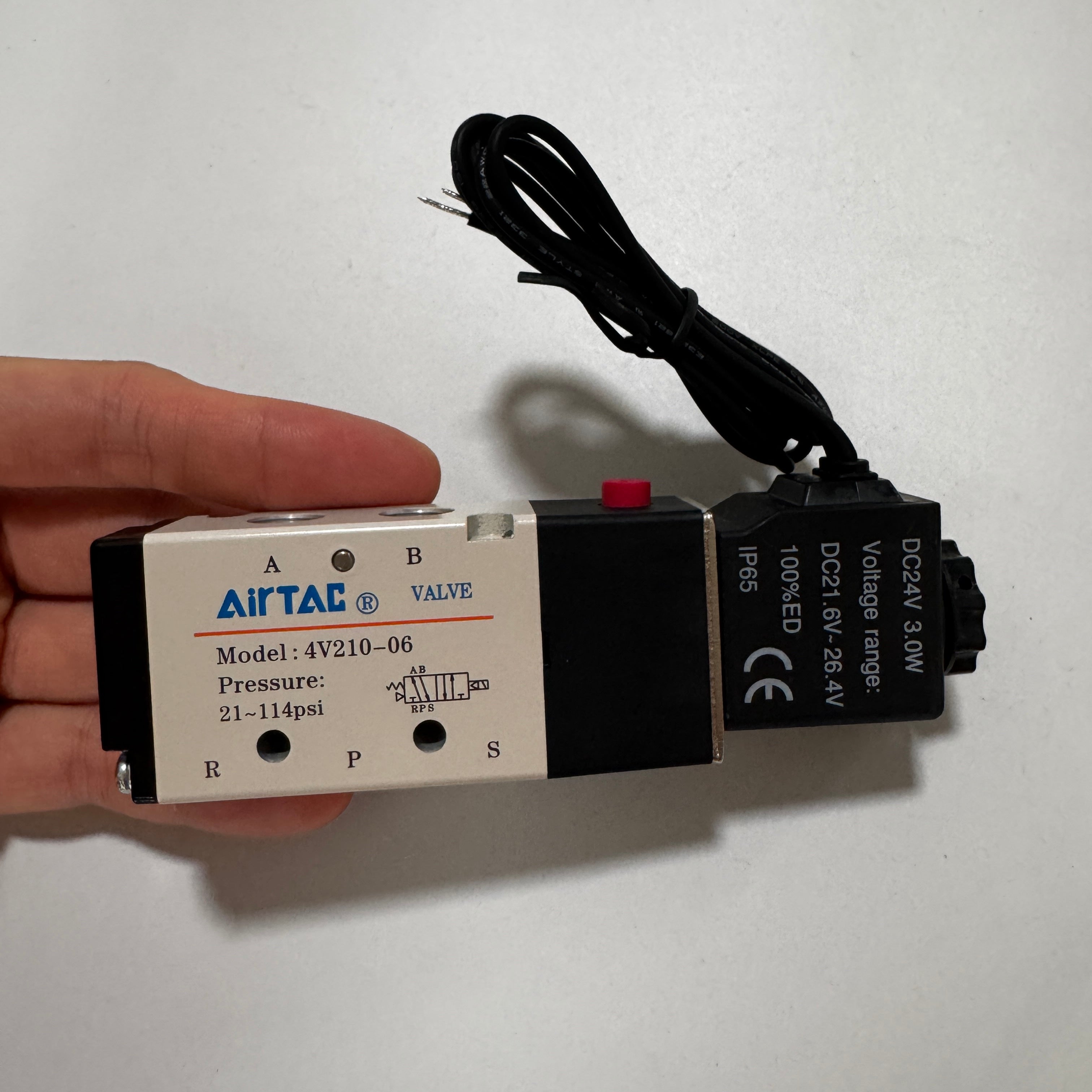 Электромагнитный клапан AirTAC 4V210-06