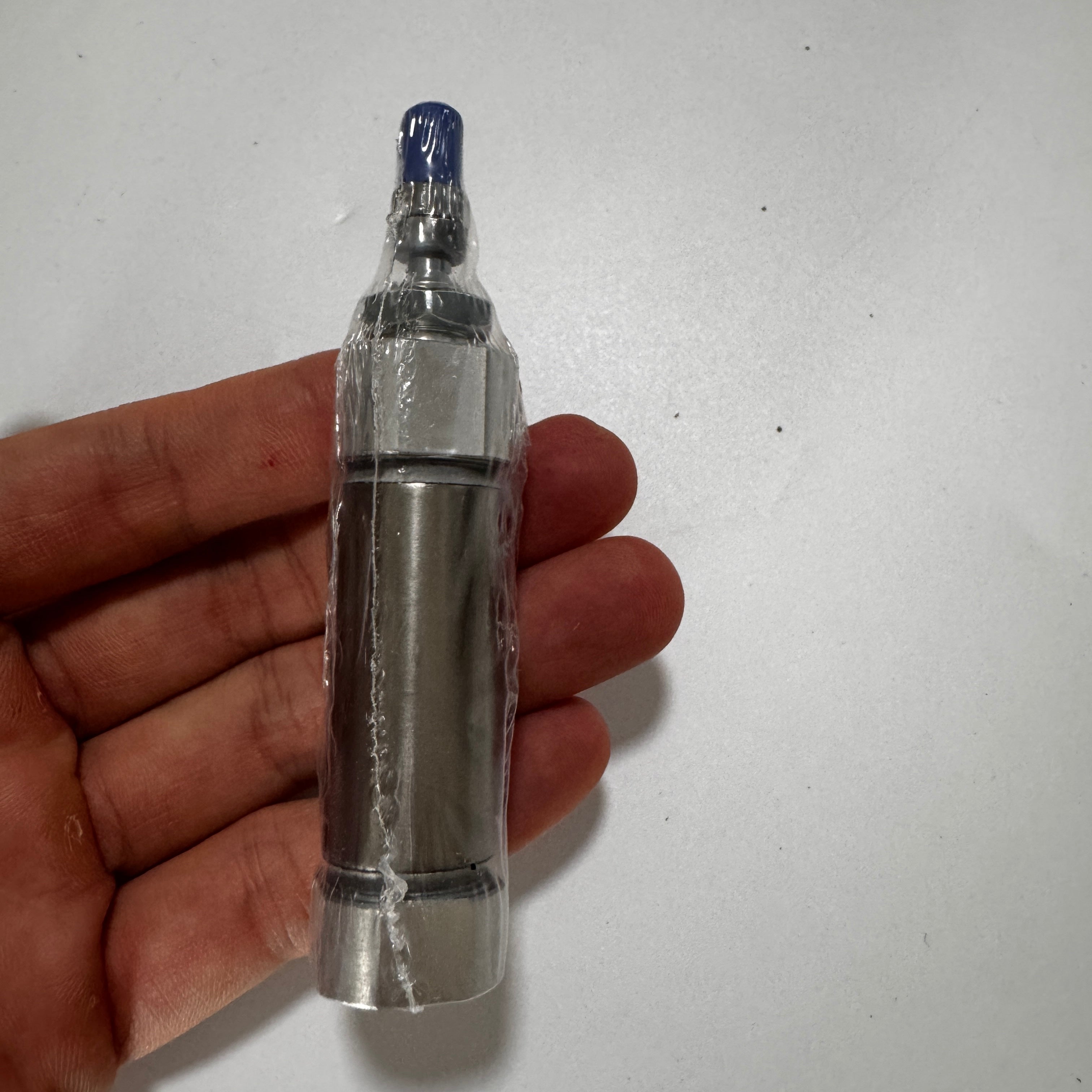 Круглый пневмоцилиндр карандашного типа AirTAC PB16X15U